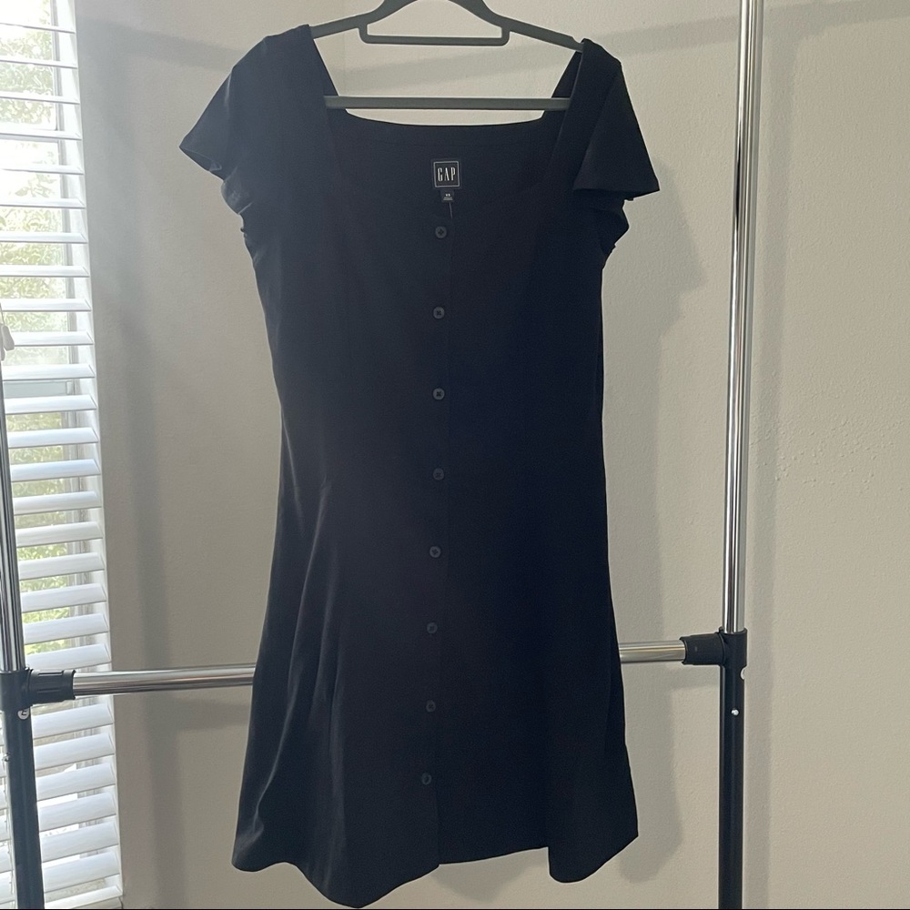 Gap black button dress